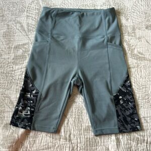Biker shorts, size M.